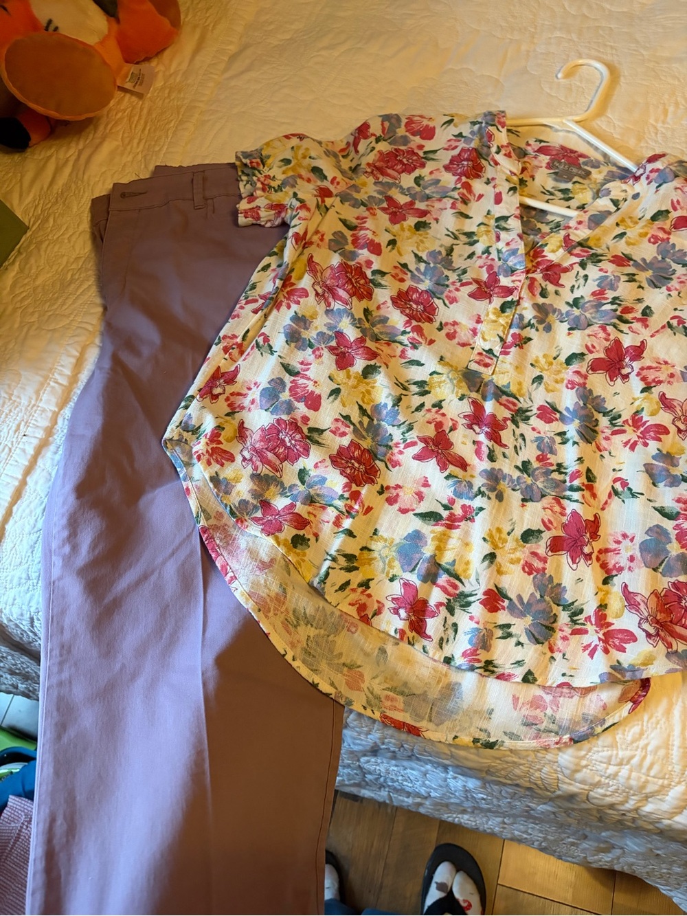 Womens Floral top and matching capris